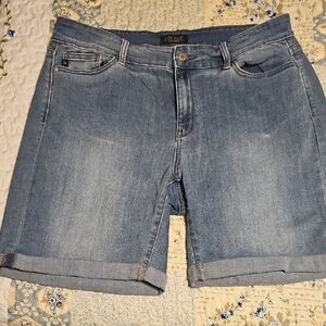 Judy Blue Faded Light Blue Rolled Hem Denim Shorts